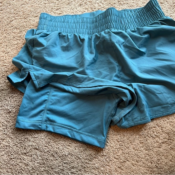 Nike running shorts - Picture 6 of 7